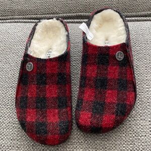 Zermatt Shearling
Wool Felt - Plaid Red 13C